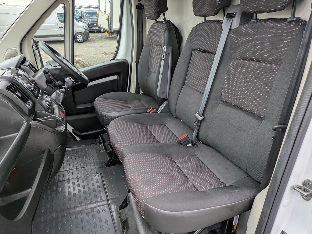 Citroen Relay 2.2 Bluehdi 35 Enterprise White #19