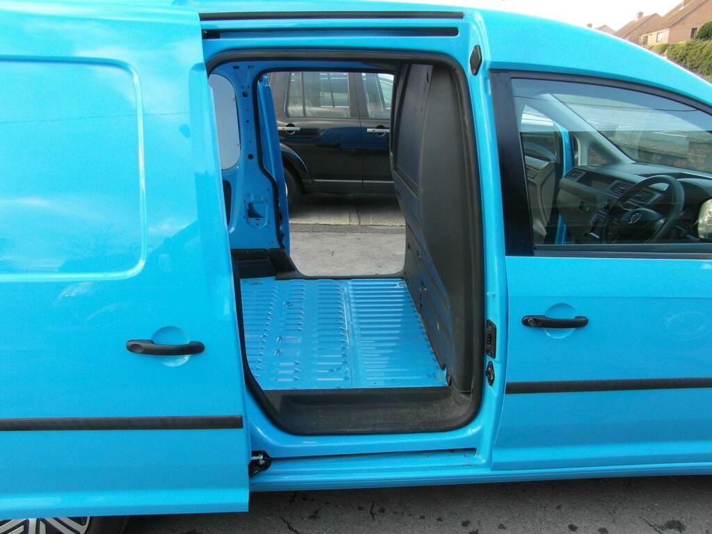 Volkswagen Caddy Maxi 2L Startline 6Dr Blue #14
