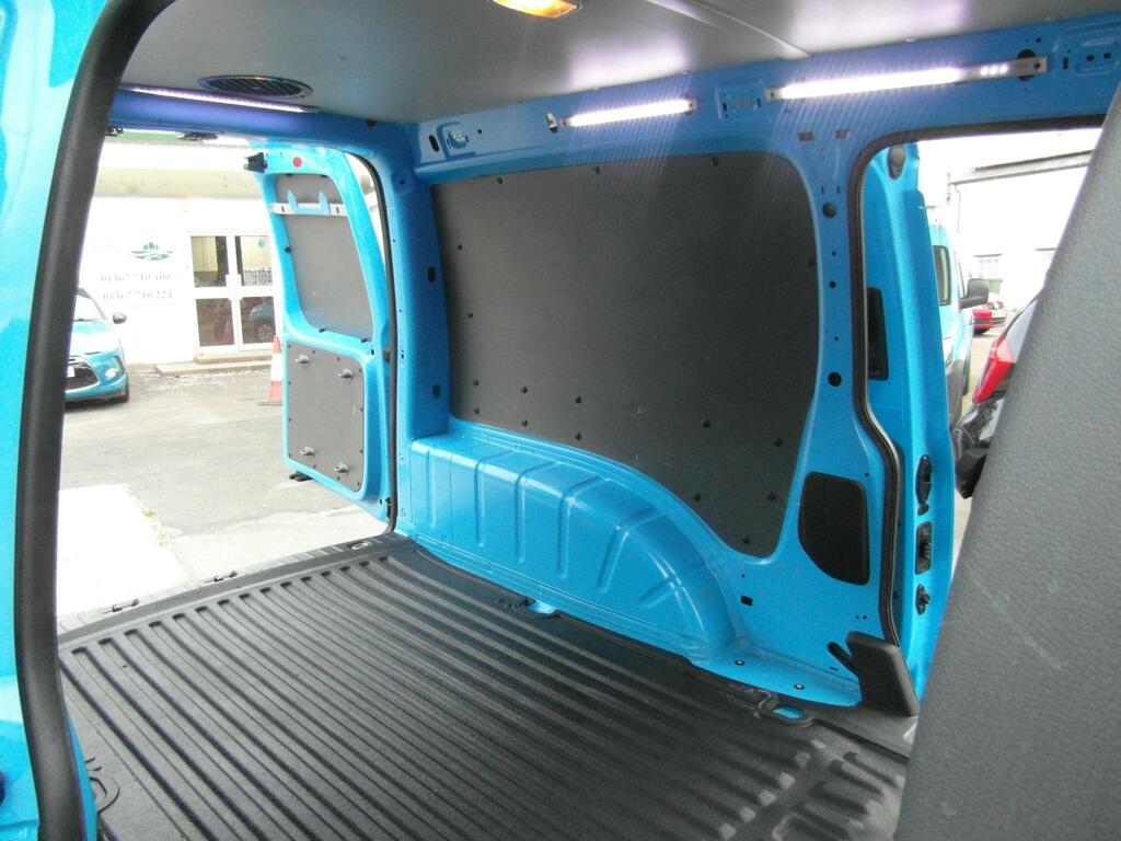 Volkswagen Caddy Maxi C20 Tdi Startline 101 Blue #20