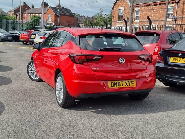 Vauxhall Astra 1.6 Cdti Ecoflex Elite Hatchback Red #4