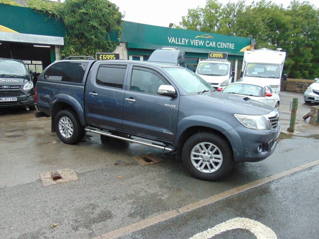 Toyota HILUX 2.5 D-4d Active 2014 #1