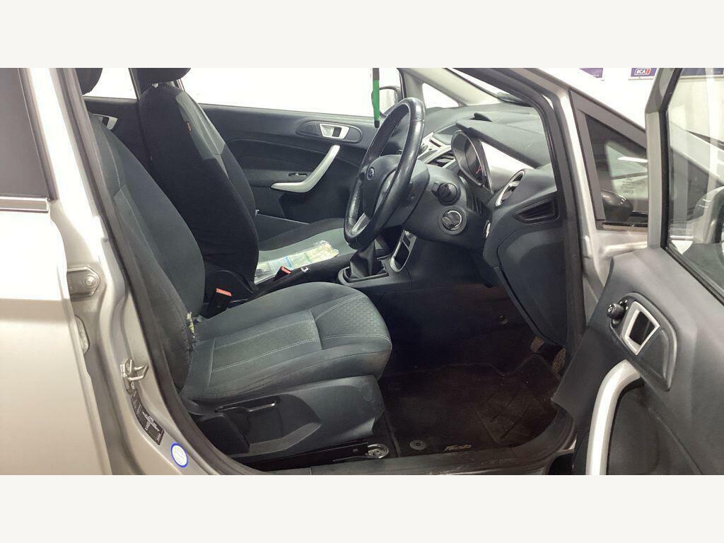 Ford Fiesta Hatchback Grey #2