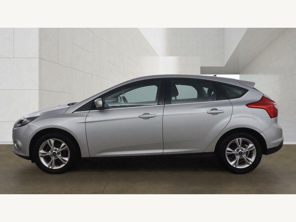 Ford Focus Zetec White #6