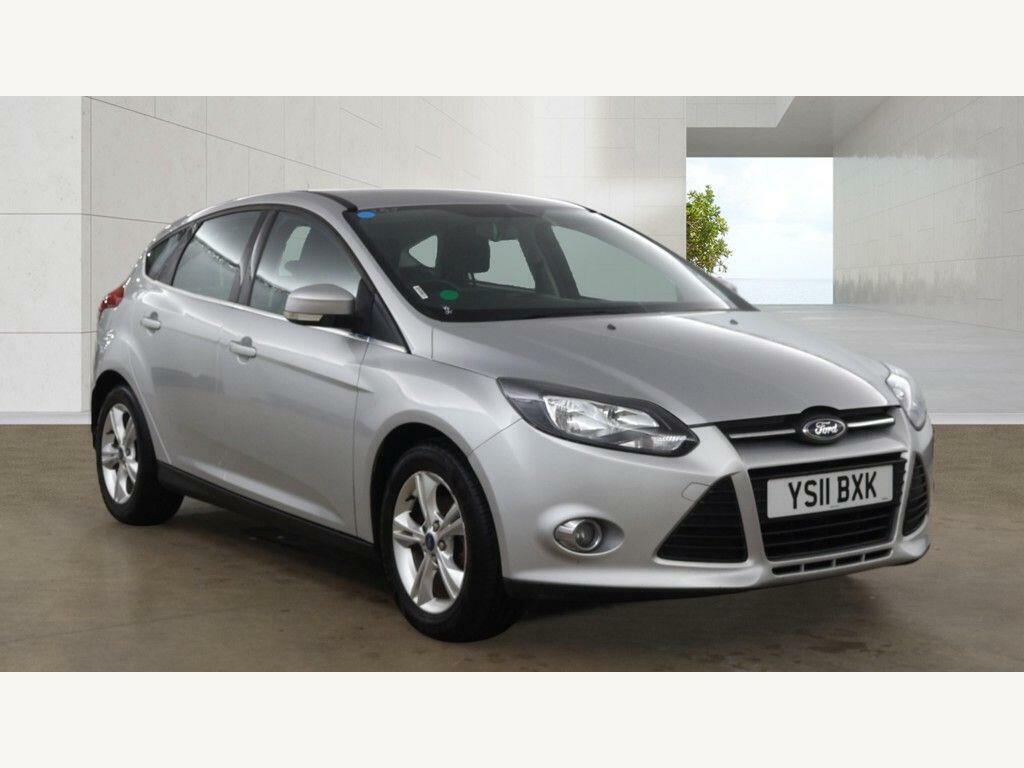 Ford Focus Zetec White #1
