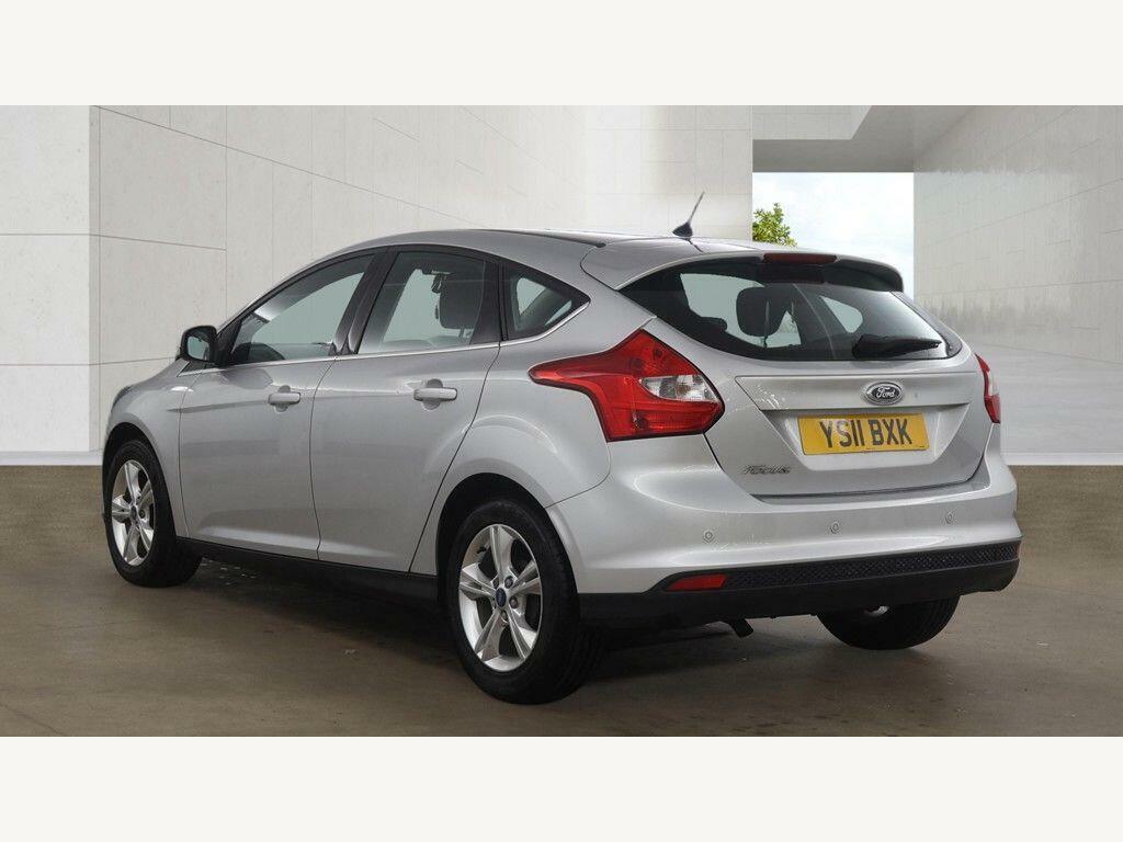 Ford Focus Zetec White #3