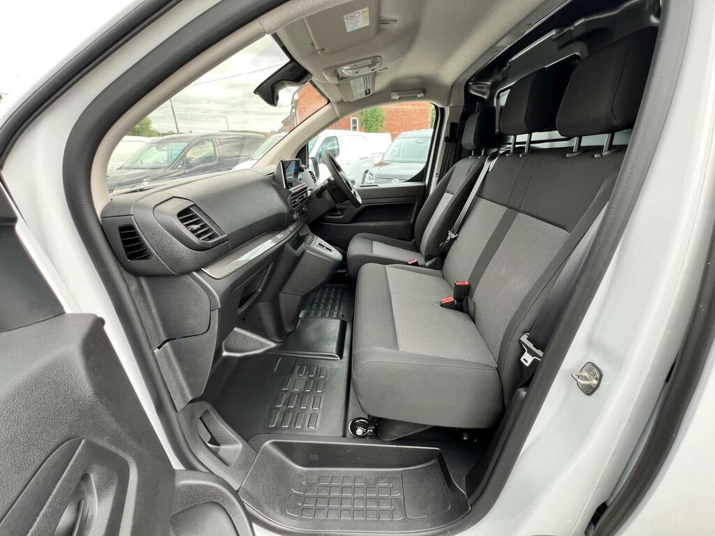 Peugeot E-Expert E 1000 50Kwh Professional Compact Panel Van 6Dr El White #19