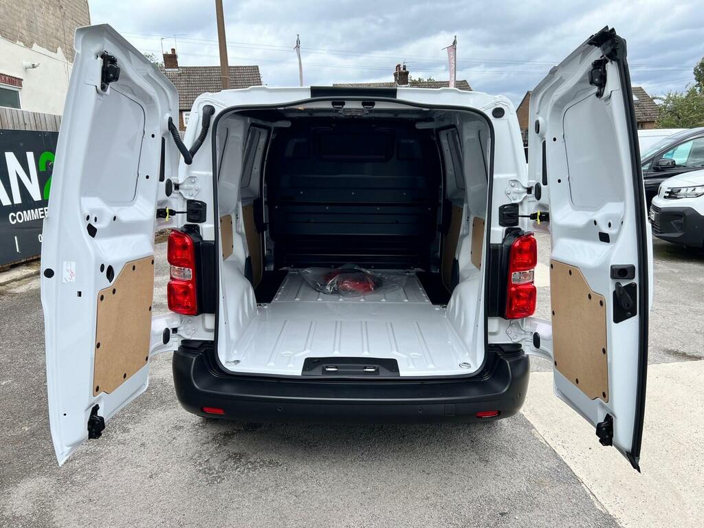 Peugeot E-Expert E 1000 50Kwh Professional Compact Panel Van 6Dr El White #8