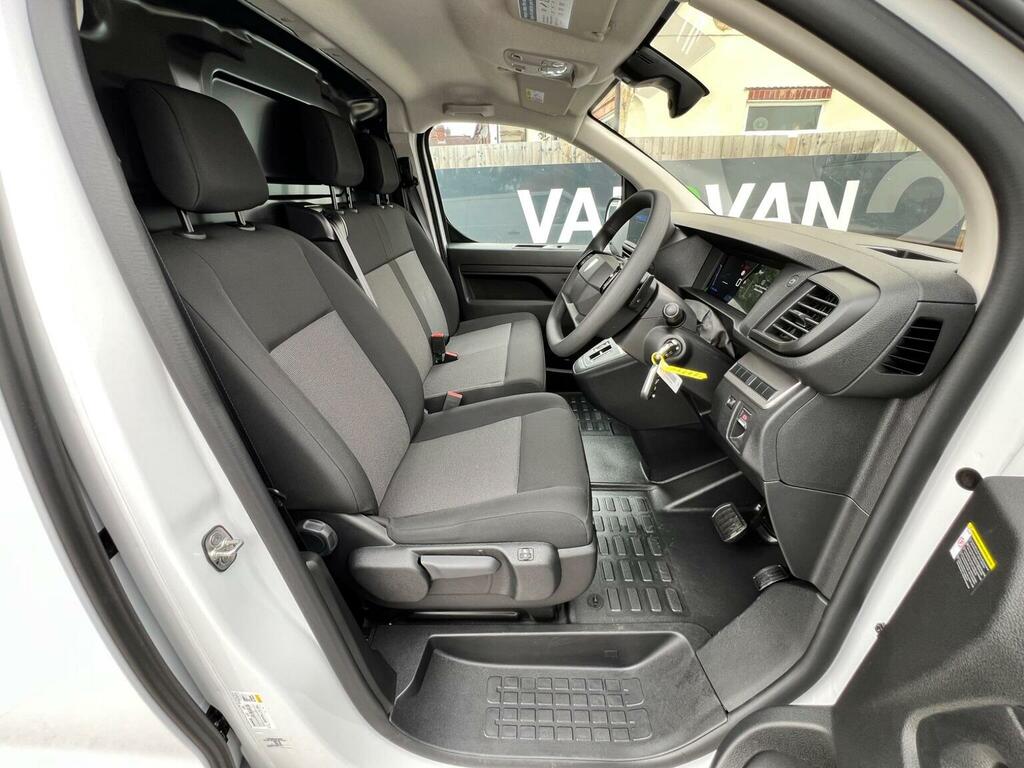 Peugeot E-Expert E 1000 50Kwh Professional Compact Panel Van 6Dr El White #18