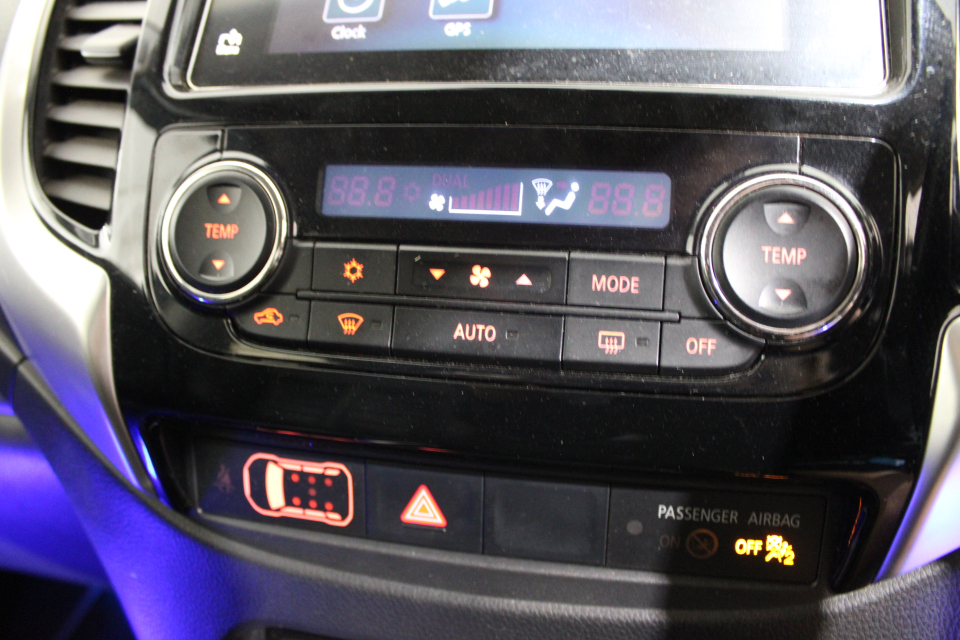 Mitsubishi L200 Di-d 4Wd Warrior Blue #15