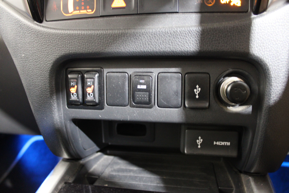 Mitsubishi L200 Di-d 4Wd Warrior Blue #16