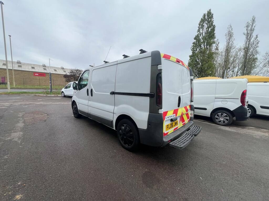 Vauxhall Vivaro White #6
