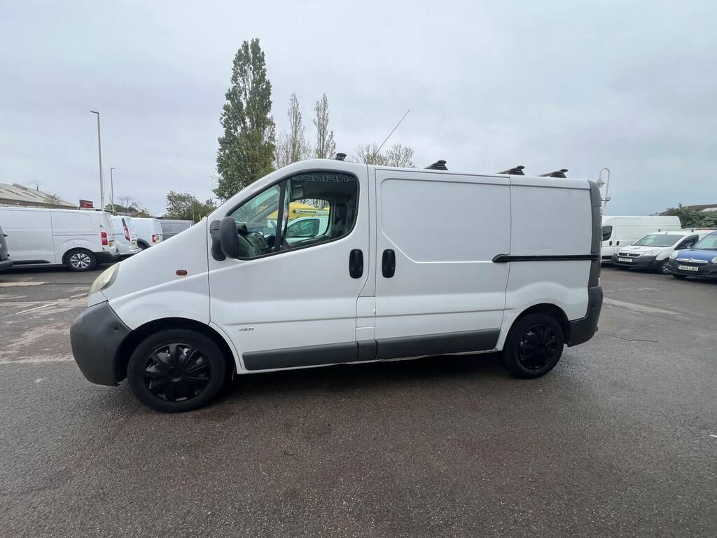 Vauxhall Vivaro White #3