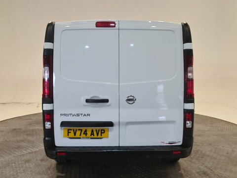 Nissan Primastar Acenta White #8