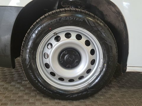 Vauxhall Combo 1.5 Turbo D White #5