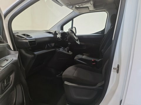 Vauxhall Combo 1.5 Turbo D White #6