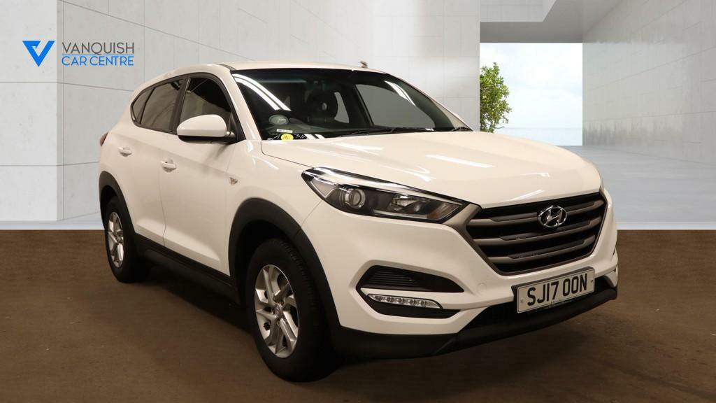 Hyundai Tucson Suv Silver #2