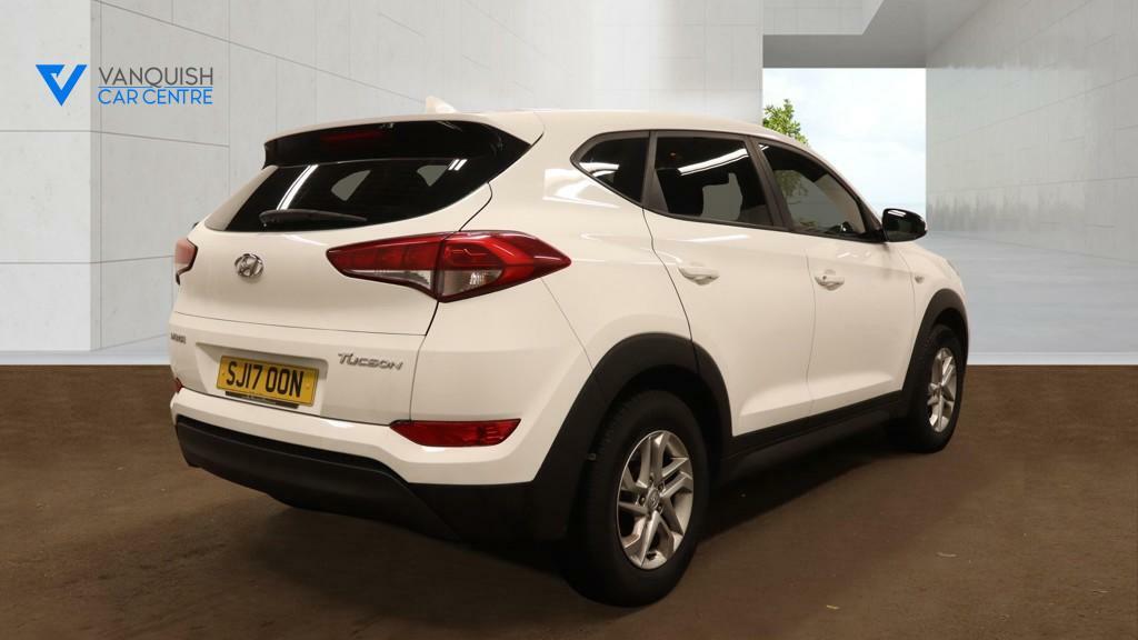 Hyundai Tucson Suv Silver #3
