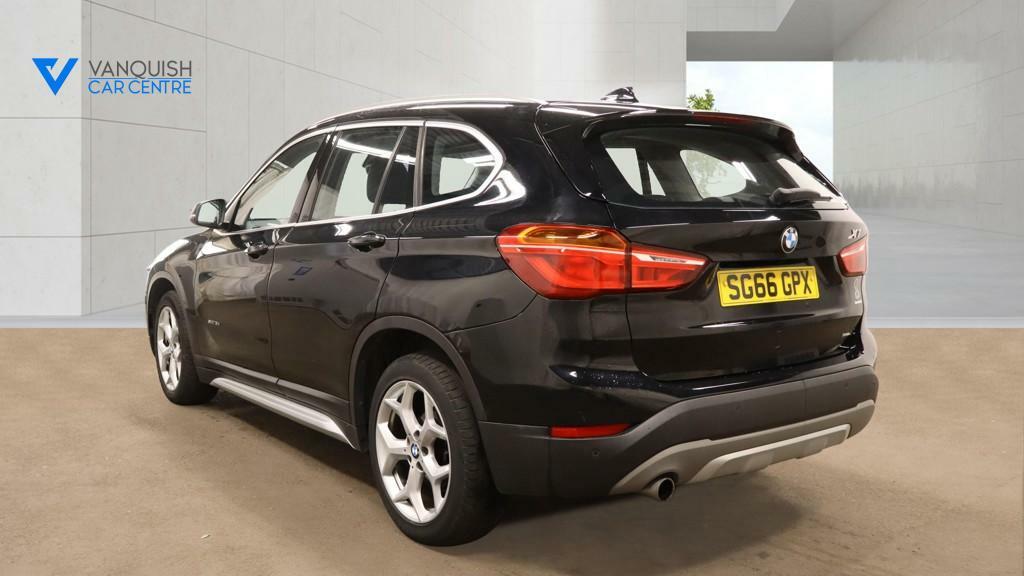 BMW X1 Xline Black #2