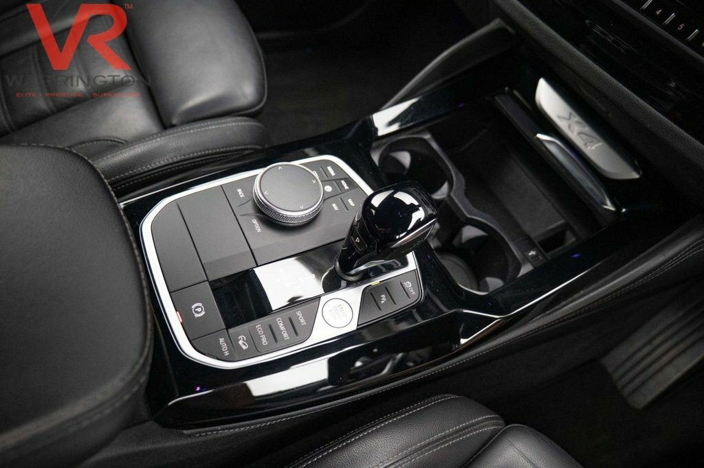 BMW X4 X4 M40d Black #24