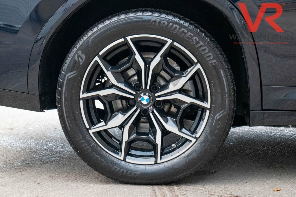 BMW X4 X4 M40d Black #37