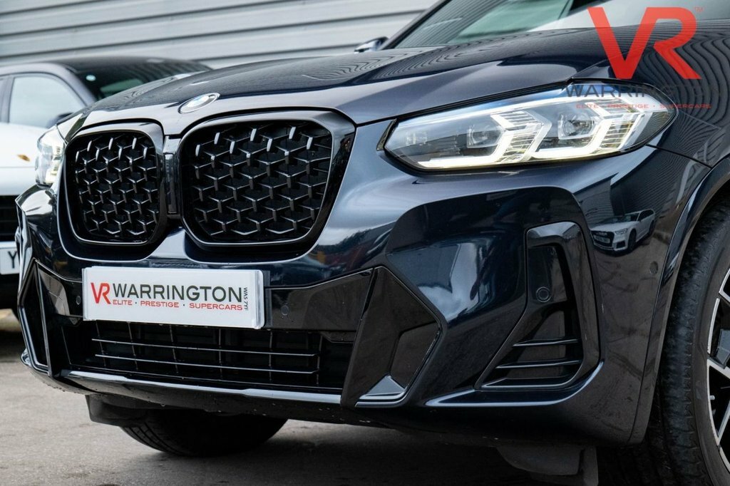 BMW X4 X4 M40d Black #35