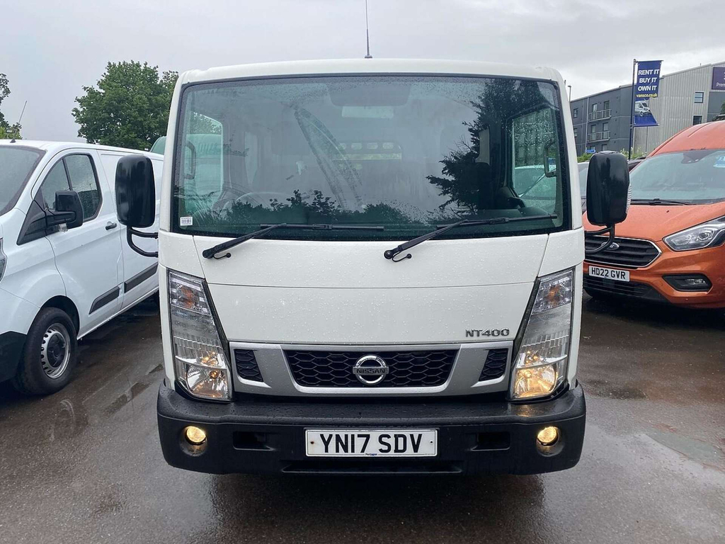 Nissan NT400 35.13Dropside Double Cab L3 Euro 6 White #2