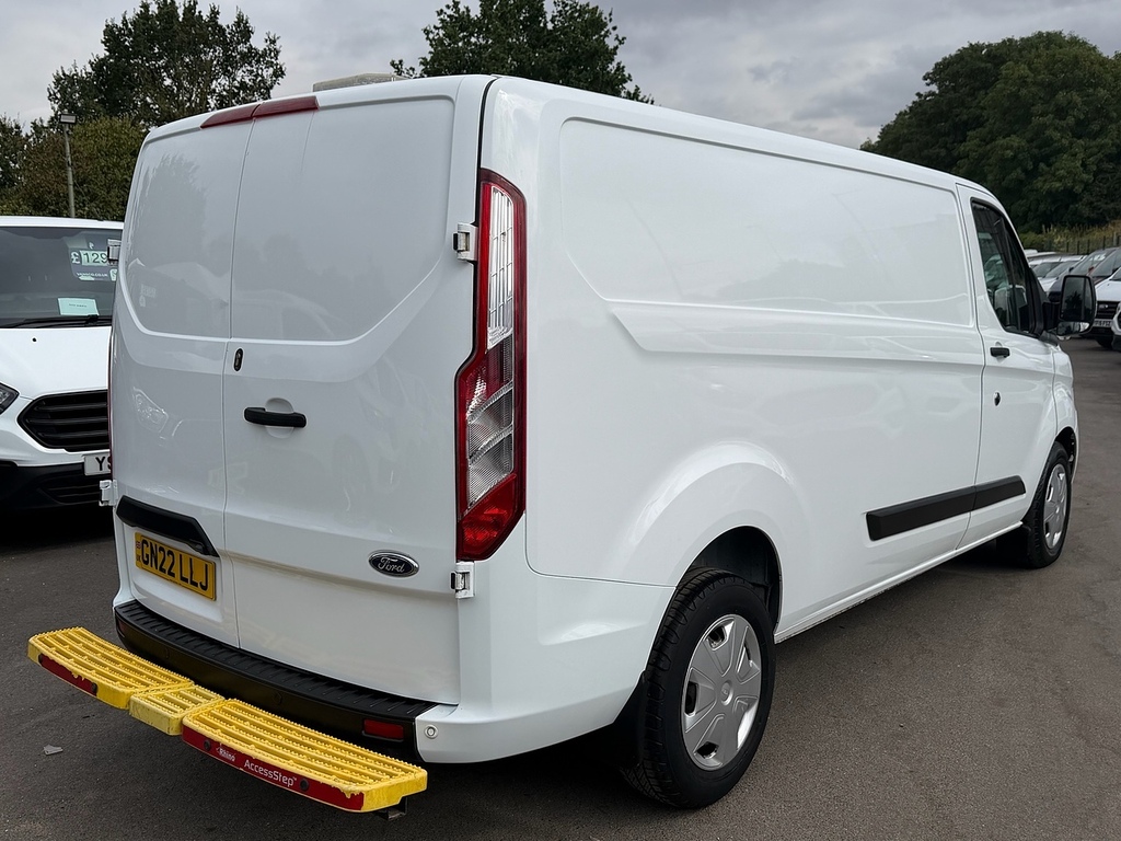 Ford Transit Custom 2.0 340 Ecoblue Trend Panel Van GN22LLJ White #4