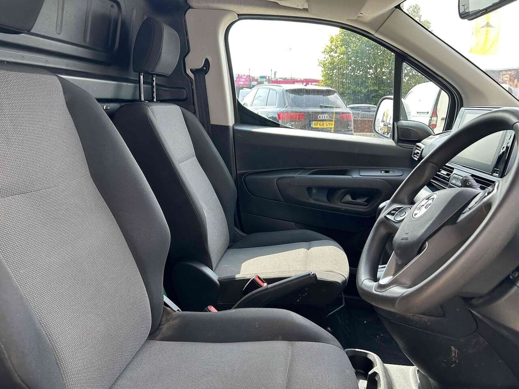 Vauxhall Combo Turbo D 2000 Limited Edition Nav Panel Van White #3