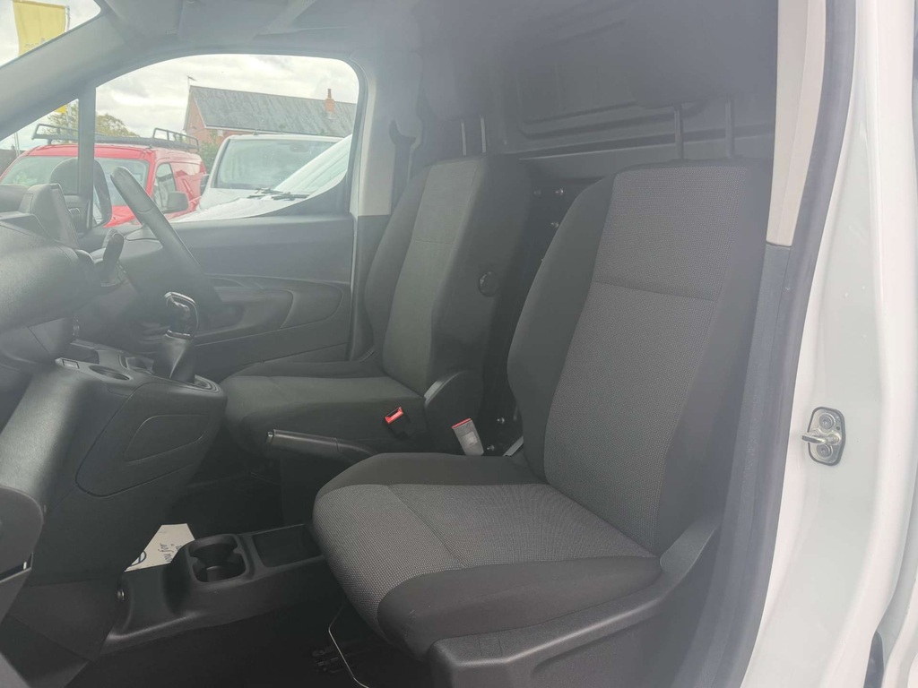 Vauxhall Combo Turbo D 2300 Sportive Panel Van L2 H White #6