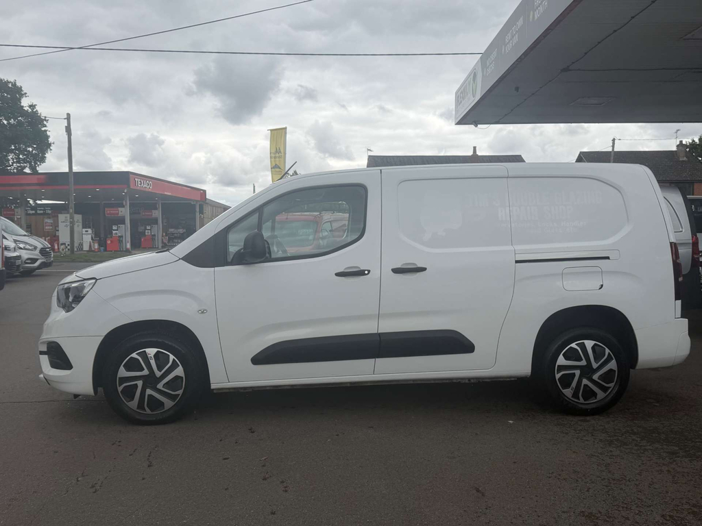 Vauxhall Combo Turbo D 2300 Sportive Panel Van L2 H White #5