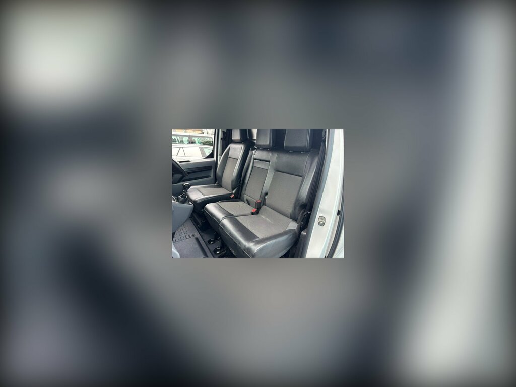 Vauxhall Vivaro Mpv White #7
