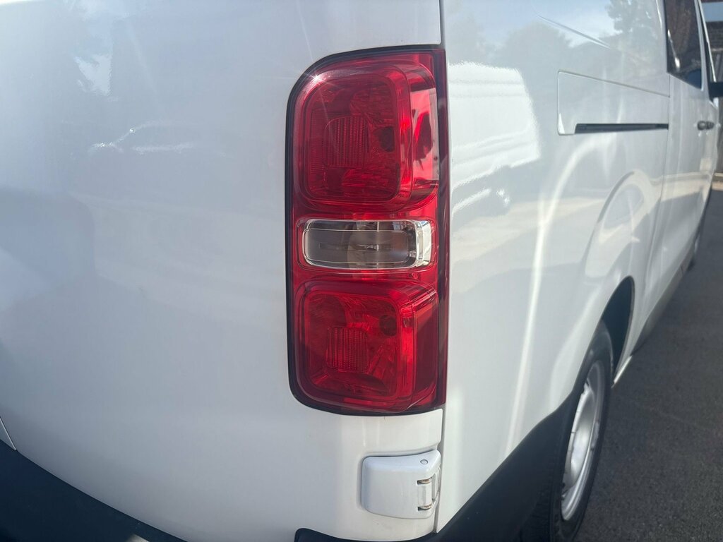 Vauxhall Vivaro 2.0 Turbo D 3100 Edition Crew Van Double Cab D White #5
