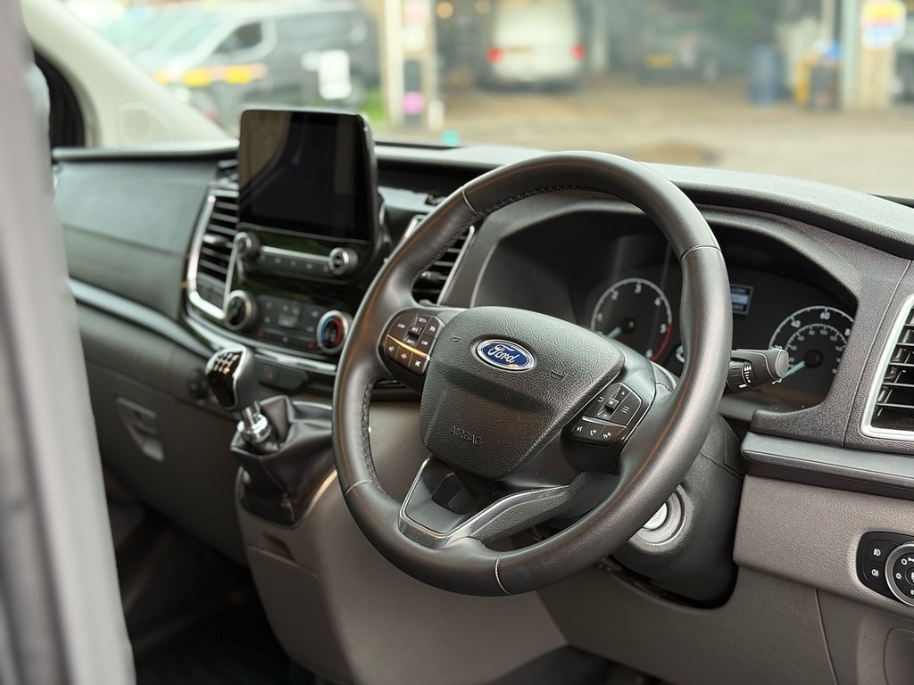 Ford Transit Custom Mpv YR23ZYY #3