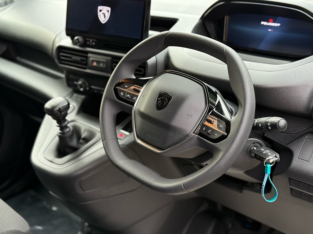 Peugeot Partner Mpv Grey #2