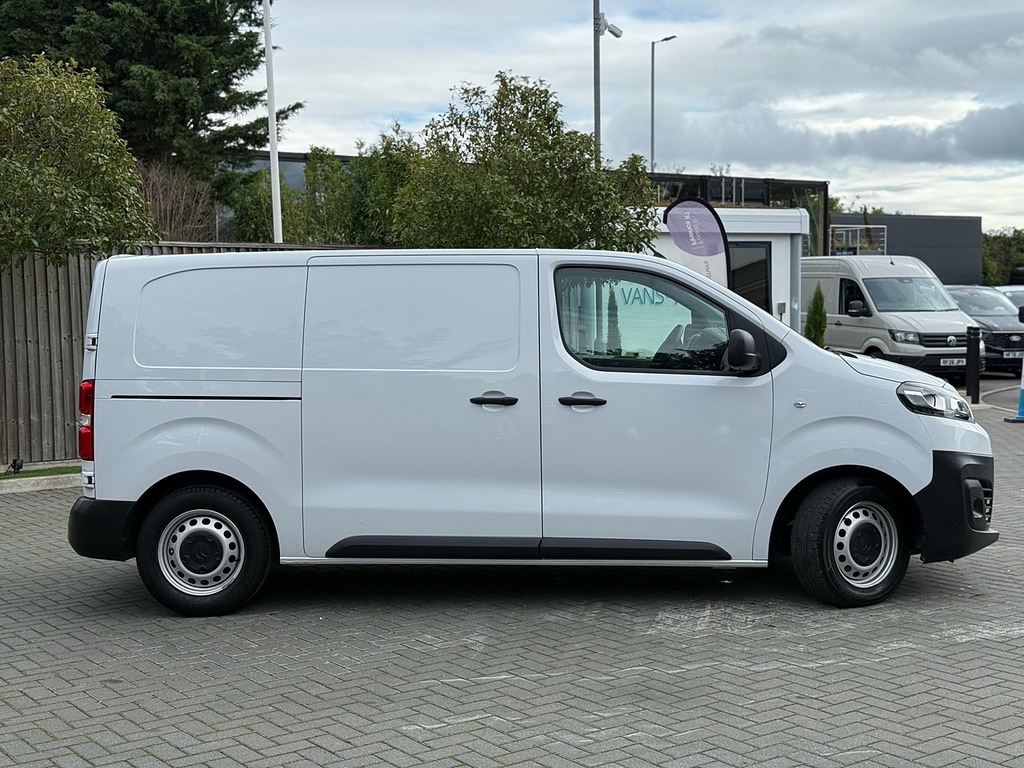 Citroen Dispatch Mpv White #2