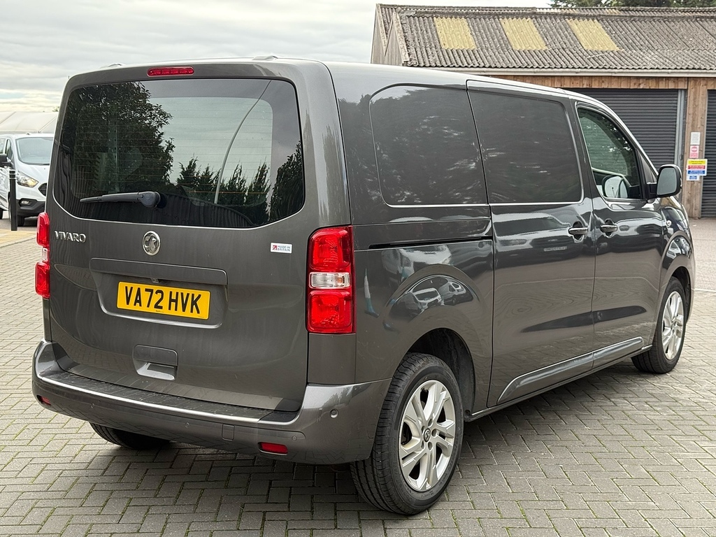Vauxhall Vivaro 2.0 Turbo D 3100 Pro Panel Van 6Dr L Black #9