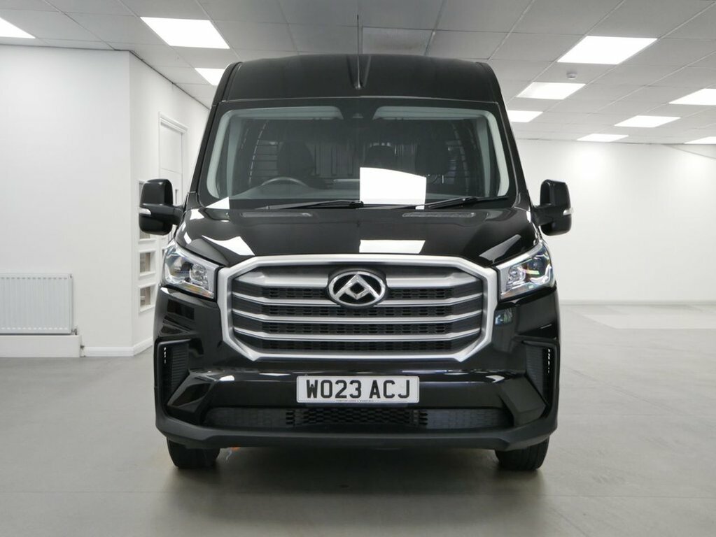 Maxus Deliver 9 2.0 D20 150Dropside White #8