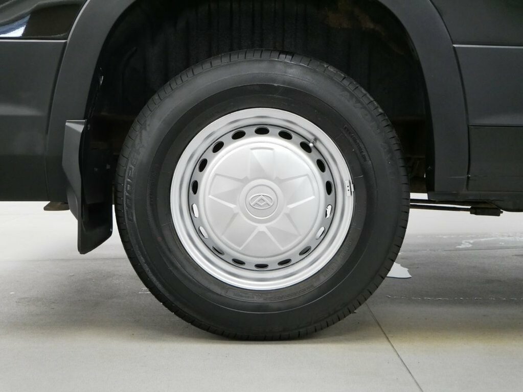 Maxus Deliver 9 2.0 D20 150Dropside White #20