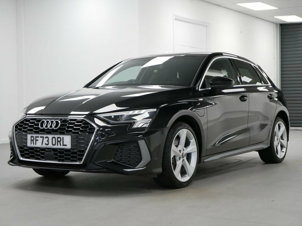 Audi A3 1.4L Tfsie 40 S Line Sportback Plug-in Black