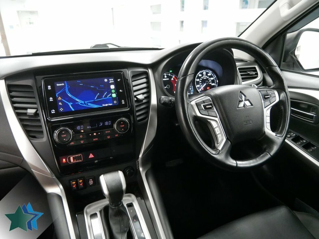 Mitsubishi Shogun Sport D 4 Brown #6