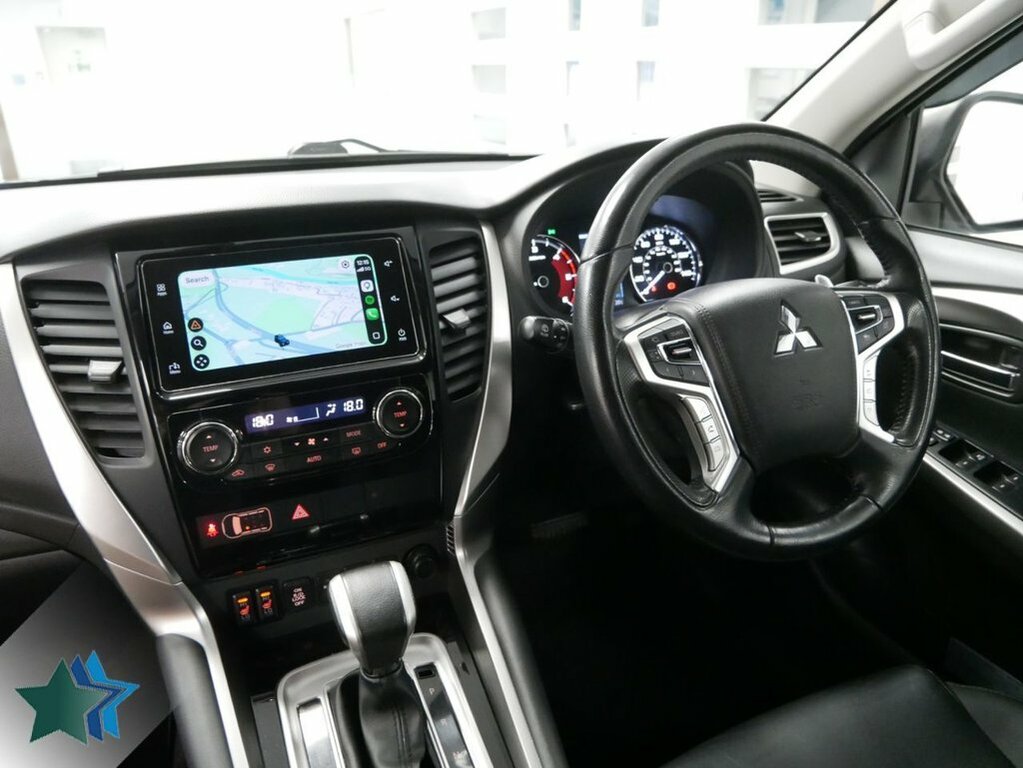 Mitsubishi Shogun Sport D 4 Brown #2