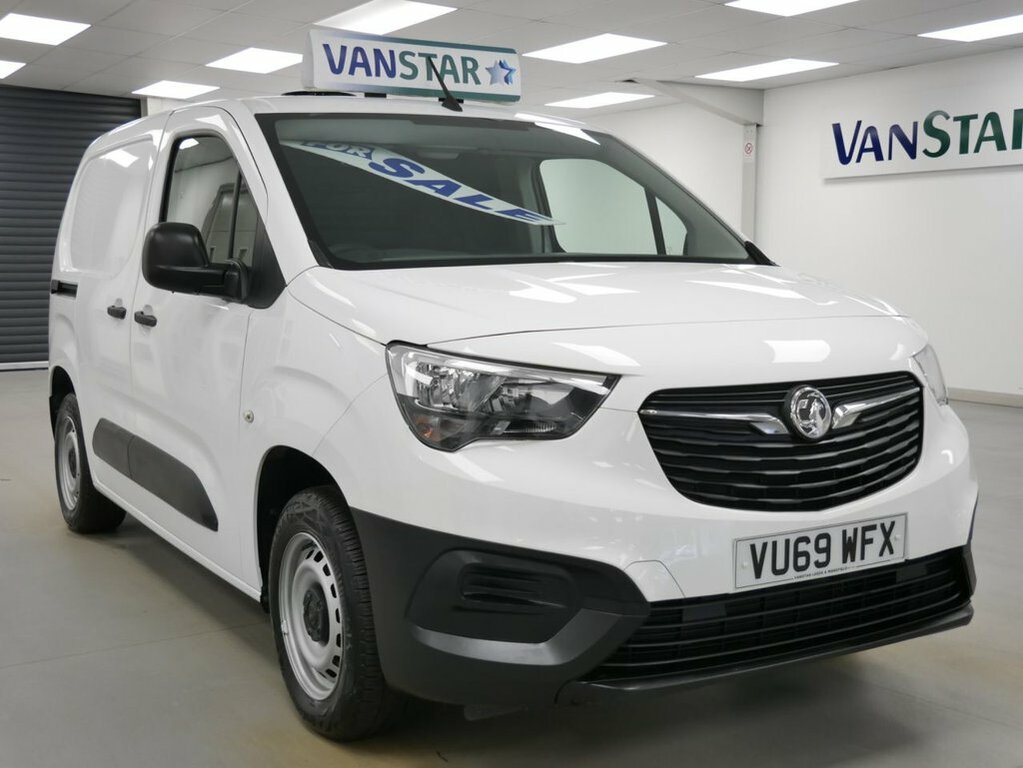 Vauxhall Combo 1.5 Turbo D 130 Energy White #9