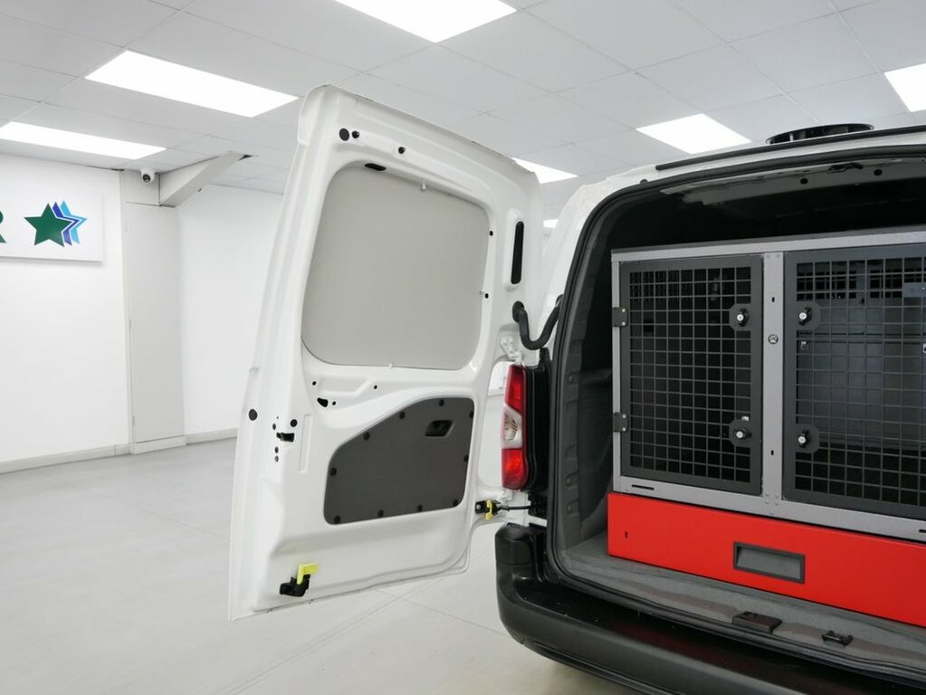 Vauxhall Combo 1.5 Turbo D 130 Energy White #24