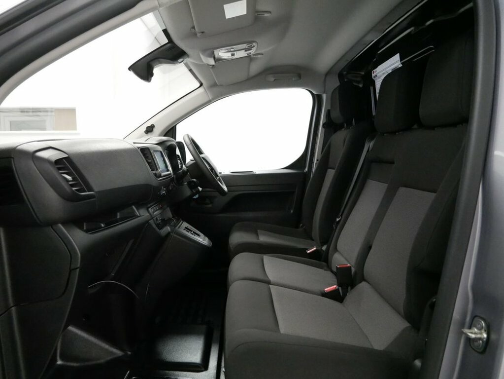Vauxhall Vivaro Lwb L2h1 Low White #23