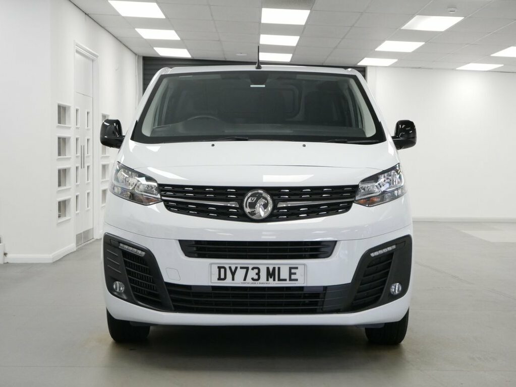 Vauxhall Vivaro 1.5L Turbo D 2900 Pro Panel Van 6Dr White #6