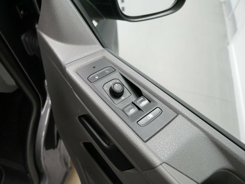 Volkswagen Transporter Mpv Blue #23