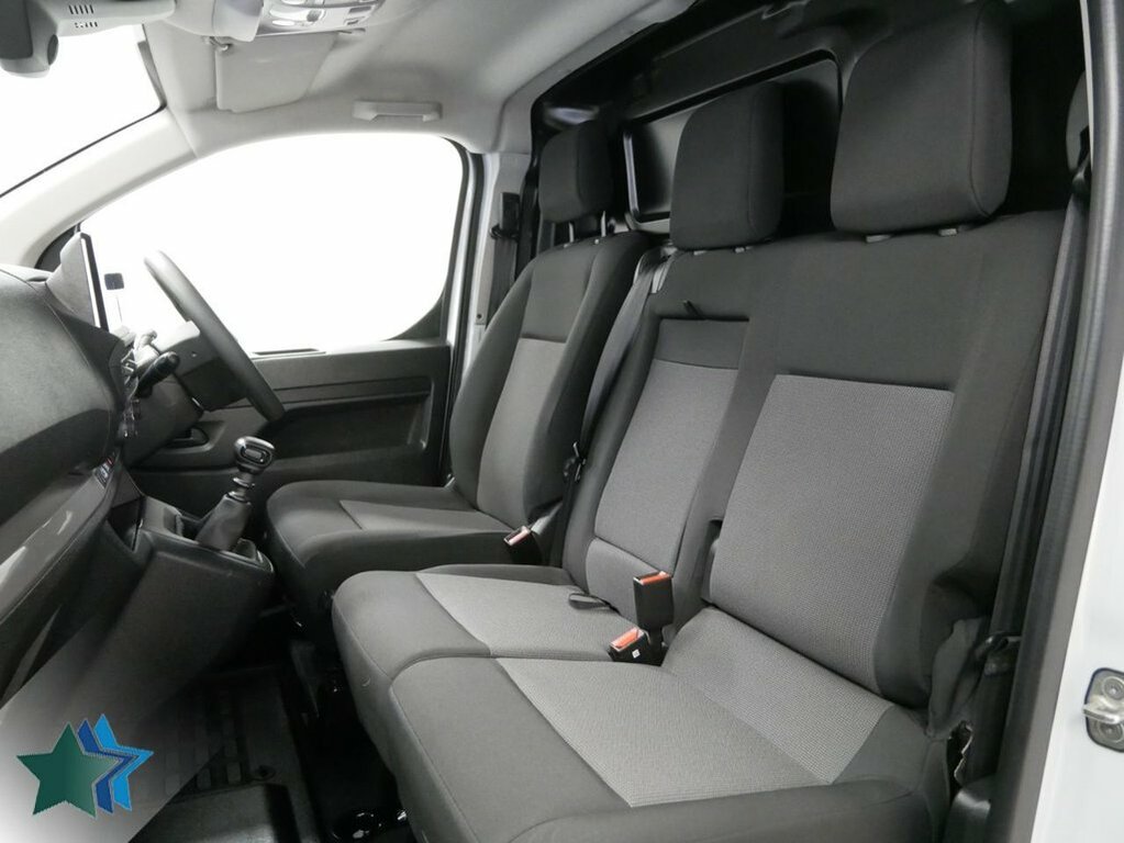 Citroen Dispatch 1.5L Bluehdi Driver Xl Panel Van 6Dr White #4