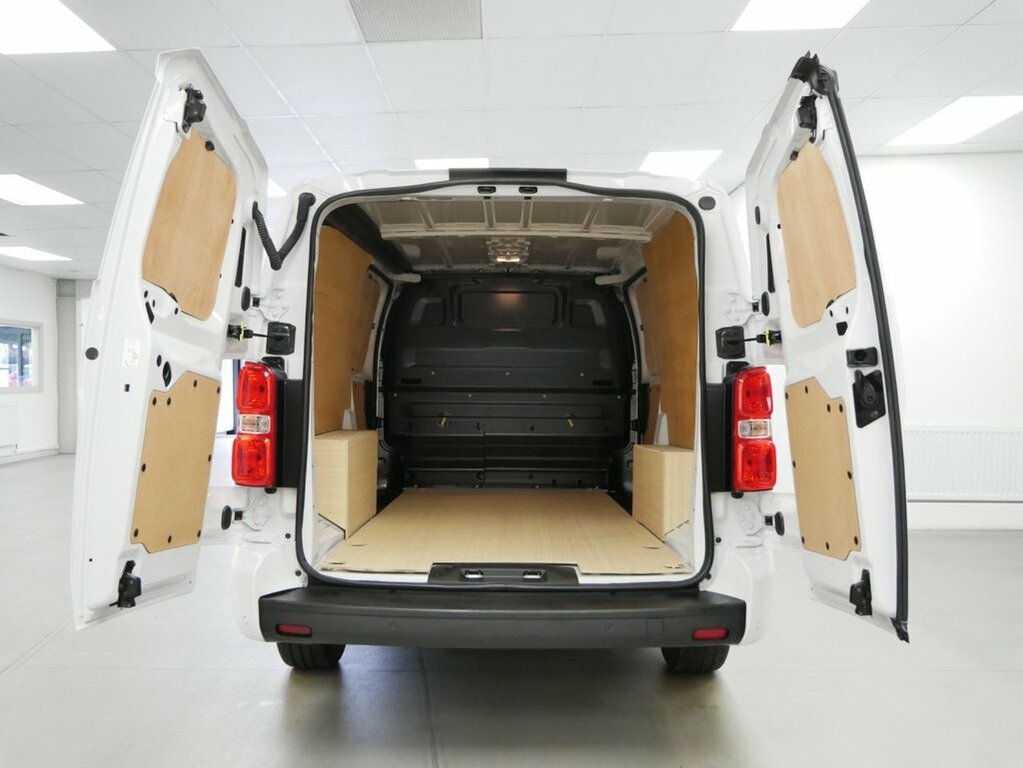 Citroen Dispatch 1.5L Bluehdi Driver Xl Panel Van 6Dr White #3