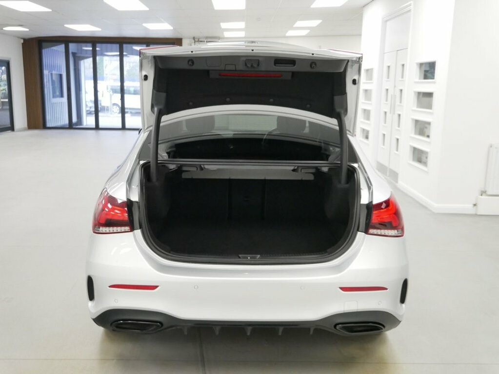 Mercedes-Benz A Class 1.3L A250e 15.6Kwh Amg Line Edition Premium Plus Silver #5