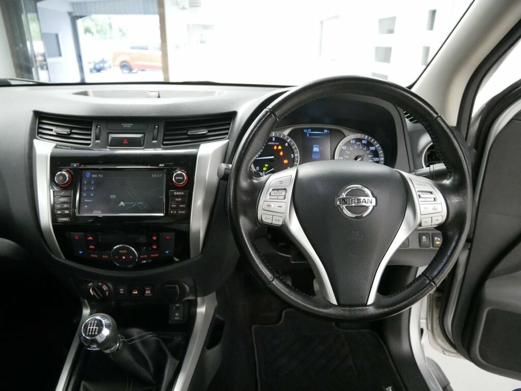 Nissan Navara Automatic Grey #16